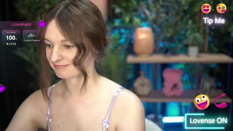 xoxo_molly online show from November 2025 09:21:02 PM