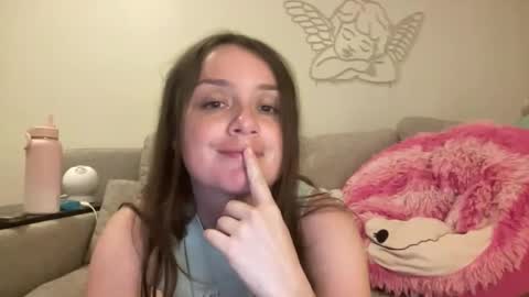 Snapshot of xoxo_roseee chatting on May 2026 03:47:02 AM xoxo rosee online show from May 2026 03:47:02 AM