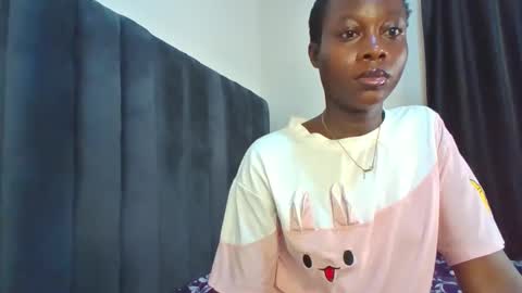 Snapshot of xoxo_sexyla chatting on May 2026 06:03:01 PM Raya online show from May 2026 06:03:01 PM