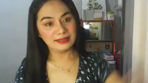 Snapshot of xqueen_beatricex chatting on October 2025 09:15:01 PM Rodah online show from October 2025 09:15:01 PM