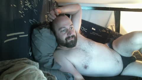 Snapshot of xredchestedx chatting on January 2025 09:07:01 AM Red online show from January 2025 09:07:01 AM