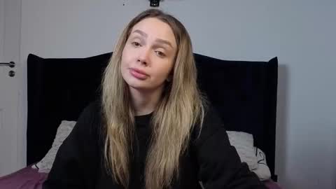 AnnaMaee online show from February 2026 10:19:02 PM