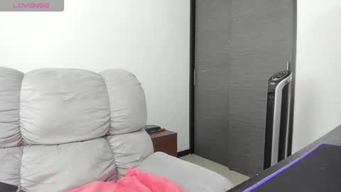 Hellen Sofia instagram hellen5546 online show from October 2025 12:28:02 PM