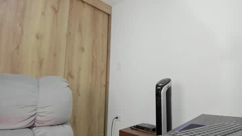 Hellen Sofia instagram hellen5546 online show from January 2026 01:47:02 PM