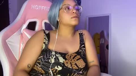 Snapshot of xstargazingx chatting on July 2026 06:18:01 AM xStarGazingx online show from July 2026 06:18:01 AM