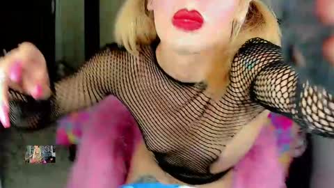 Femboy Exotic online show from January 2025 11:12:01 PM