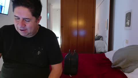 thiagoeva online show from September 2025 08:30:01 AM