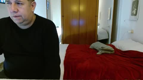 thiagoeva online show from October 2025 08:04:02 AM