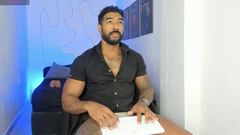Snapshot of xtipp3r chatting on October 2025 01:55:01 PM Stipp3r online show from October 2025 01:55:01 PM