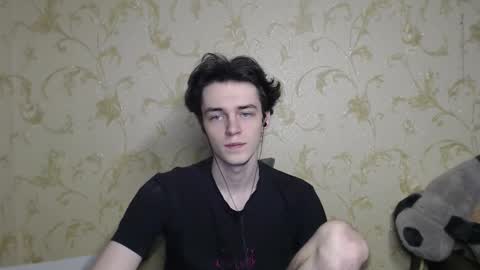 traqqq online show from December 2025 08:50:02 PM