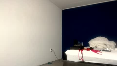 Snapshot of xx19hornyxx chatting on December 2024 06:03:02 AM max online show from December 2024 06:03:02 AM