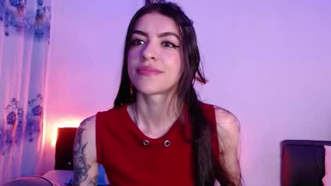 Snapshot of xx_johnson_xx chatting on September 2025 09:31:02 AM VALE online show from September 2025 09:31:02 AM