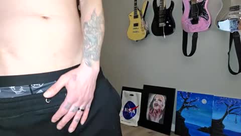 Snapshot of xxbadcatxx chatting on January 2025 05:43:02 AM XxBADCATxX online show from January 2025 05:43:02 AM