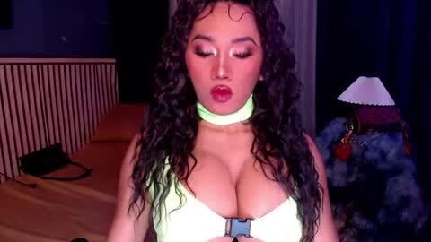 cinddy online show from November 2025 10:15:01 AM