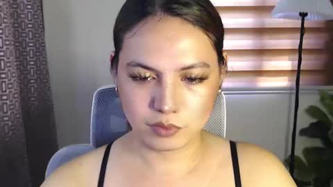 Snapshot of xxjulielovesyouxx chatting on January 2025 06:31:02 AM July online show from January 2025 06:31:02 AM