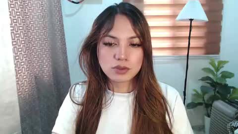 Snapshot of xxjulielovesyouxx chatting on February 2025 11:58:02 PM July online show from February 2025 11:58:02 PM