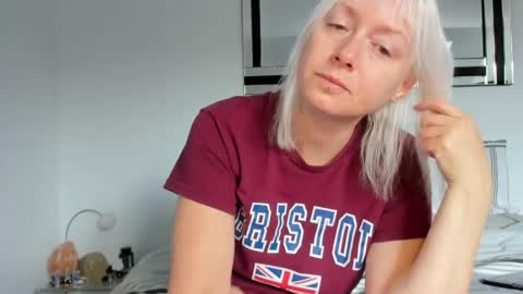 Snapshot of xxkimber_bentonxx chatting on July 2026 08:16:02 AM Next online Monday to Friday 10am till 2pm UK time online show from July 2026 08:16:02 AM