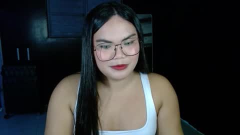 Kylie Smith online show from October 2025 08:09:02 PM
