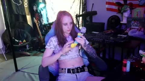 Snapshot of xxlilithmoonxx chatting on May 2026 08:59:01 PM Lilith online show from May 2026 08:59:01 PM