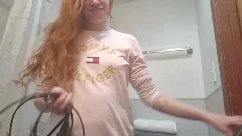 Snapshot of xxmariebliss chatting on December 2025 04:19:01 AM xxmariebliss online show from December 2025 04:19:01 AM