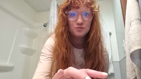 Snapshot of xxmariebliss chatting on January 2026 03:45:01 AM xxmariebliss online show from January 2026 03:45:01 AM