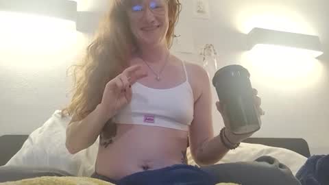 Snapshot of xxmariebliss chatting on February 2026 01:14:01 PM xxmariebliss online show from February 2026 01:14:01 PM