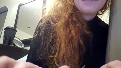 Snapshot of xxmariebliss chatting on February 2026 01:37:02 PM xxmariebliss online show from February 2026 01:37:02 PM