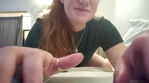 Snapshot of xxmariebliss chatting on February 2026 01:45:02 PM xxmariebliss online show from February 2026 01:45:02 PM