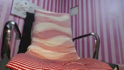 xxrowenatastycockforyouxx online show from November 2025 04:23:01 AM