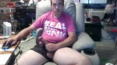 xxScubaStevexx online show from October 2025 12:17:01 PM