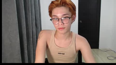 Snapshot of xxsebastian18 chatting on January 2025 05:29:01 PM seb online show from January 2025 05:29:01 PM