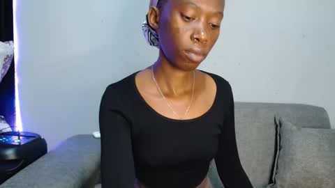 xxsexytalia28 online show from October 2025 10:10:01 PM