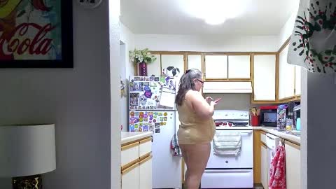 Strawberry Jane online show from December 2025 09:30:01 PM