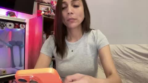 kisses online show from December 2025 11:09:02 PM