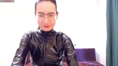 Snapshot of xxx_goddes_xxx chatting on June 2026 07:36:01 AM Andariel online show from June 2026 07:36:01 AM