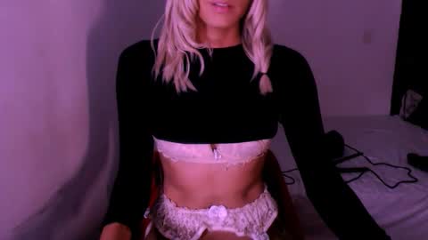 Snapshot of xxxanonymousloverxxx chatting on February 2026 06:22:01 AM Chiara online show from February 2026 06:22:01 AM