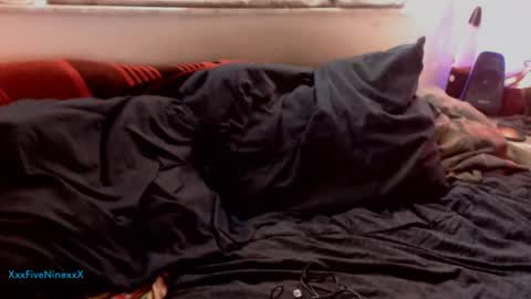 Snapshot of xxxfiveninexxx chatting on September 2025 02:28:01 PM XxxFiveNinexxX online show from September 2025 02:28:01 PM