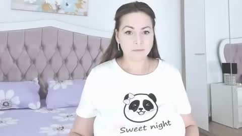 Snapshot of xxxgreatshow chatting on March 2026 07:08:02 AM Elvira online show from March 2026 07:08:02 AM