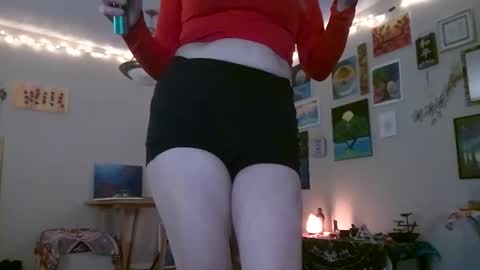 Lola online show from December 2025 03:23:01 AM