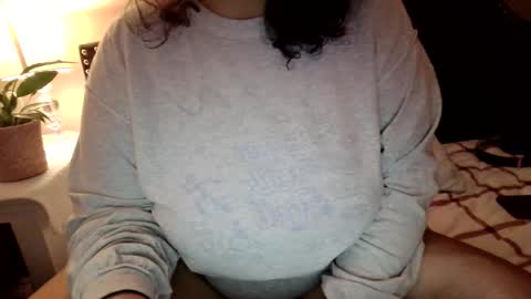 Snapshot of xxxmooui chatting on April 2026 03:10:02 AM Elle online show from April 2026 03:10:02 AM