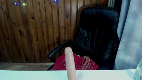 Lana online show from February 2025 08:17:02 PM