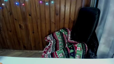 Lana online show from February 2025 03:19:01 PM