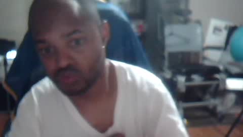 xxxonwheelz online show from August 2026 06:55:01 PM