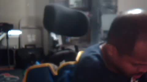 xxxonwheelz online show from August 2026 10:56:02 PM
