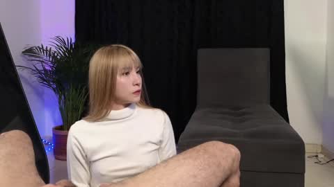 July and Fer online show from December 2024 11:07:01 AM