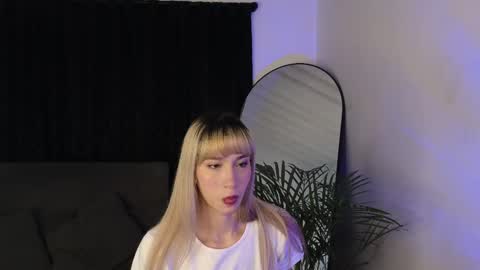 July and Fer online show from September 2025 08:20:02 AM