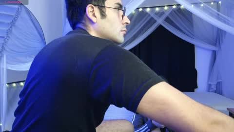 July and Fer online show from April 2026 07:47:02 AM