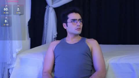 Snapshot of xxxvandersexxx chatting on April 2026 11:31:01 AM July and Fer online show from April 2026 11:31:01 AM