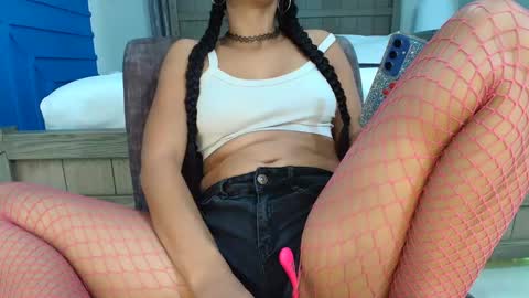 Lil Luna online show from February 2025 10:24:01 PM