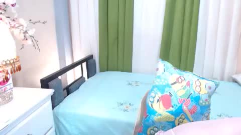 Snapshot of xxxxarabellaxxxx chatting on September 2025 12:01:02 AM ARA online show from September 2025 12:01:02 AM